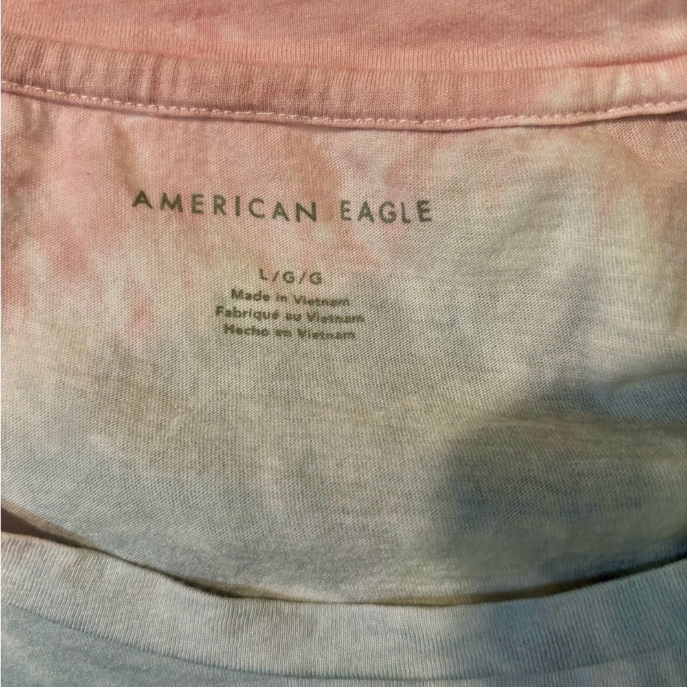 American Eagle Women’s Cropped Tie Dye Shirt SIZE LARGE - Picture 3 of 4